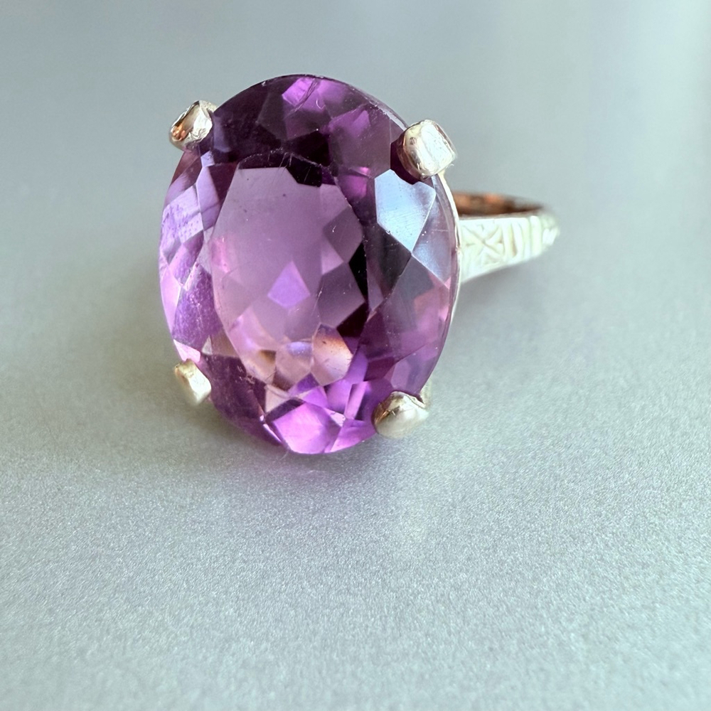 Estate 18K White Gold Antique Art Deco 7.84 CT Solitaire Siberian Amethyst Ring